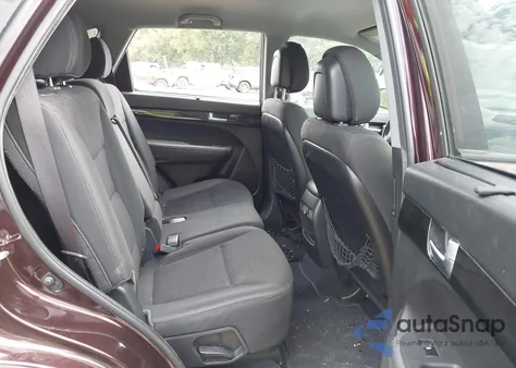 2014 Kia Sorento Lx z USA, uszkodzony, nr VIN 5XYKT4A68EG519938